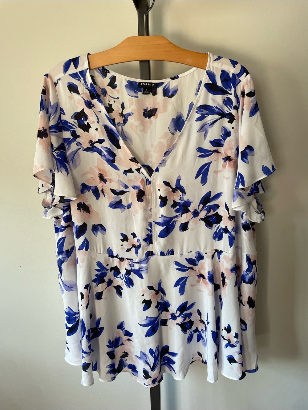 Torrid Floral Chiffon Blouse Size 3X